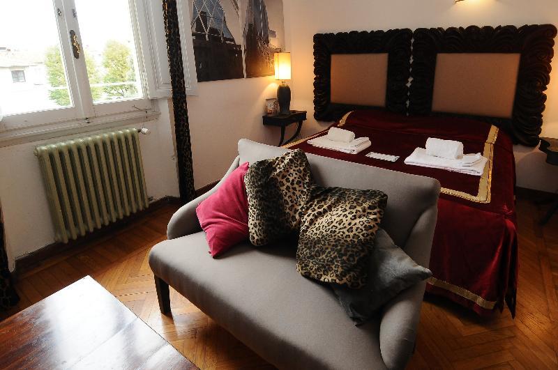 Hemeras Boutique House - Lungarno Vespucci ฟลอเรนซ์ ภายนอก รูปภาพ